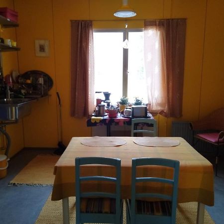 Art House & Sculpture Garden Apartment Mantta Exterior photo